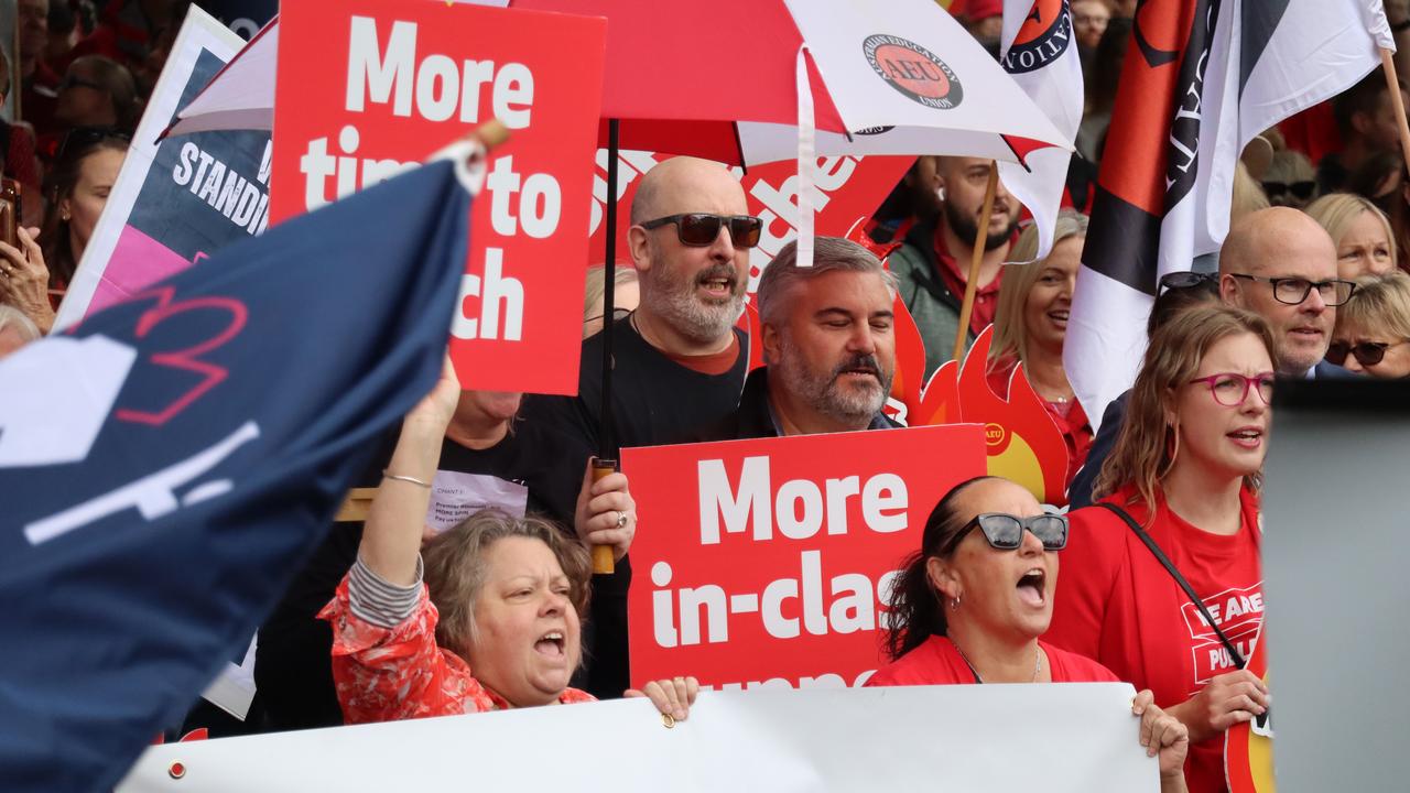 Striking teachers and other public sector unions in Hobart