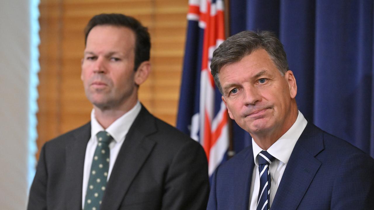 ANGUS TAYLOR PRESSER