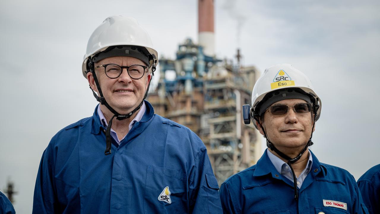 Anthony Albanese and Eso Thomas