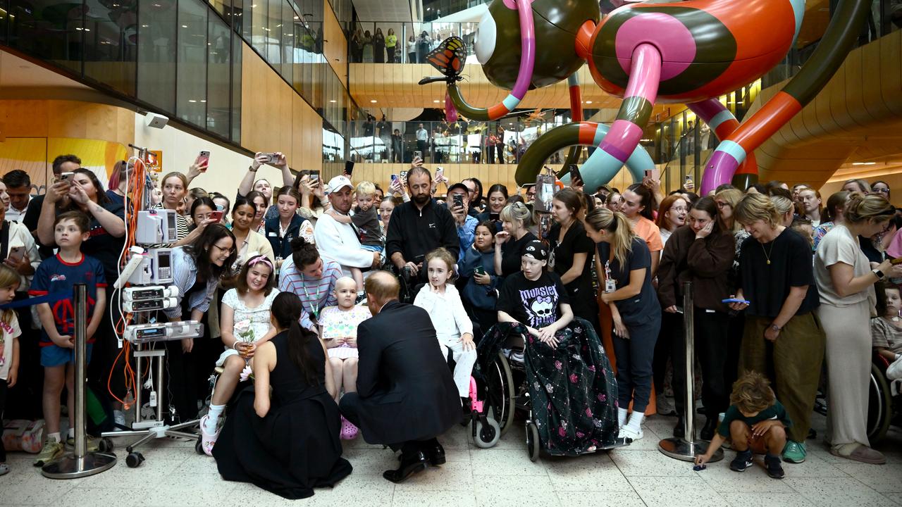 Prince Harry and Meghan Markle at a Melbourne hospital