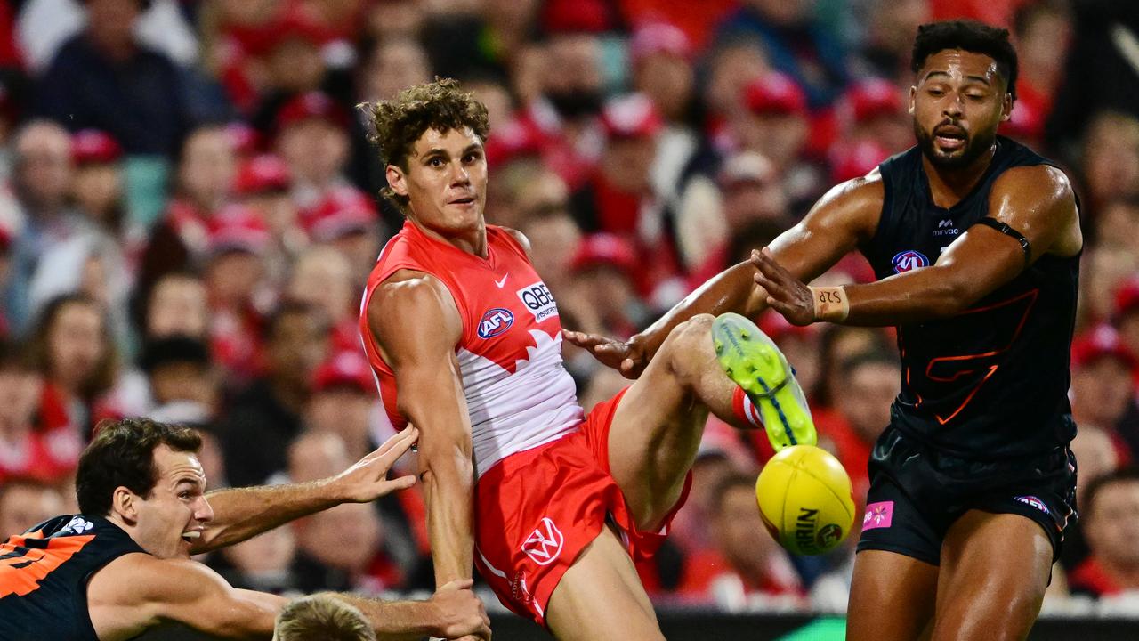 Charlie Curnow of the Swans