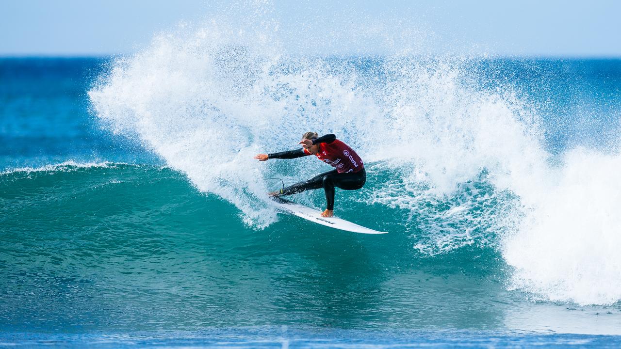 Former champion Isabella Nichols