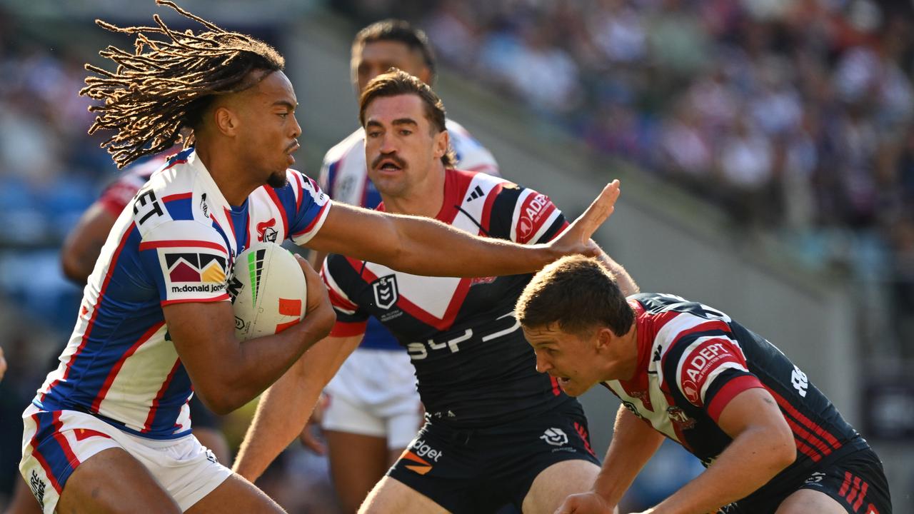 Versatile Rooster Hugo Savala