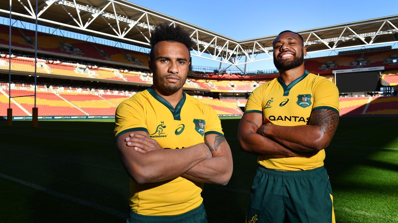 (L-R) Will Genia and Samu Kerevi.