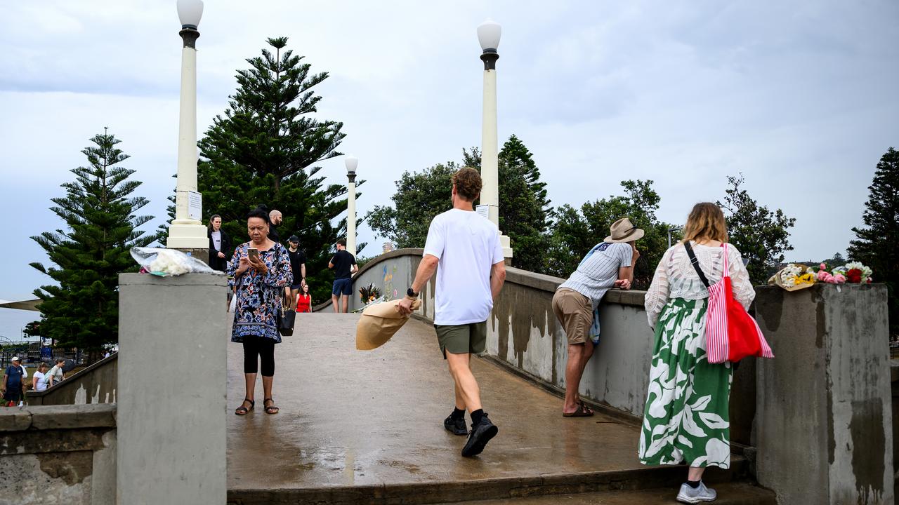 Bondi terror attack footbridge