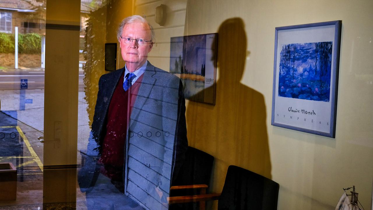 Psychologist Dr. Rob Gordon