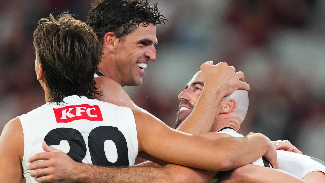 Collingwood veterans Scott Pendlebury and Steele Sidebottom