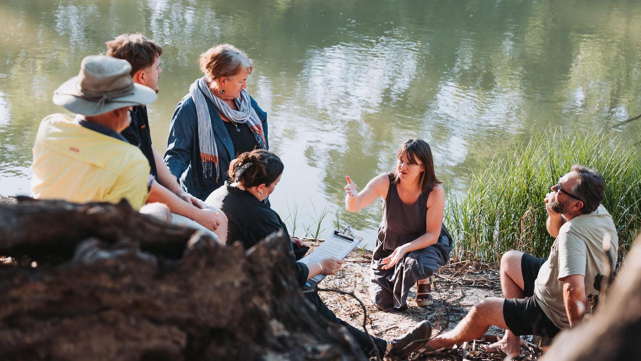 Friends of Nyah Vinifera Park community action group by the Murray